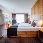 Im Krummbachtal 4*